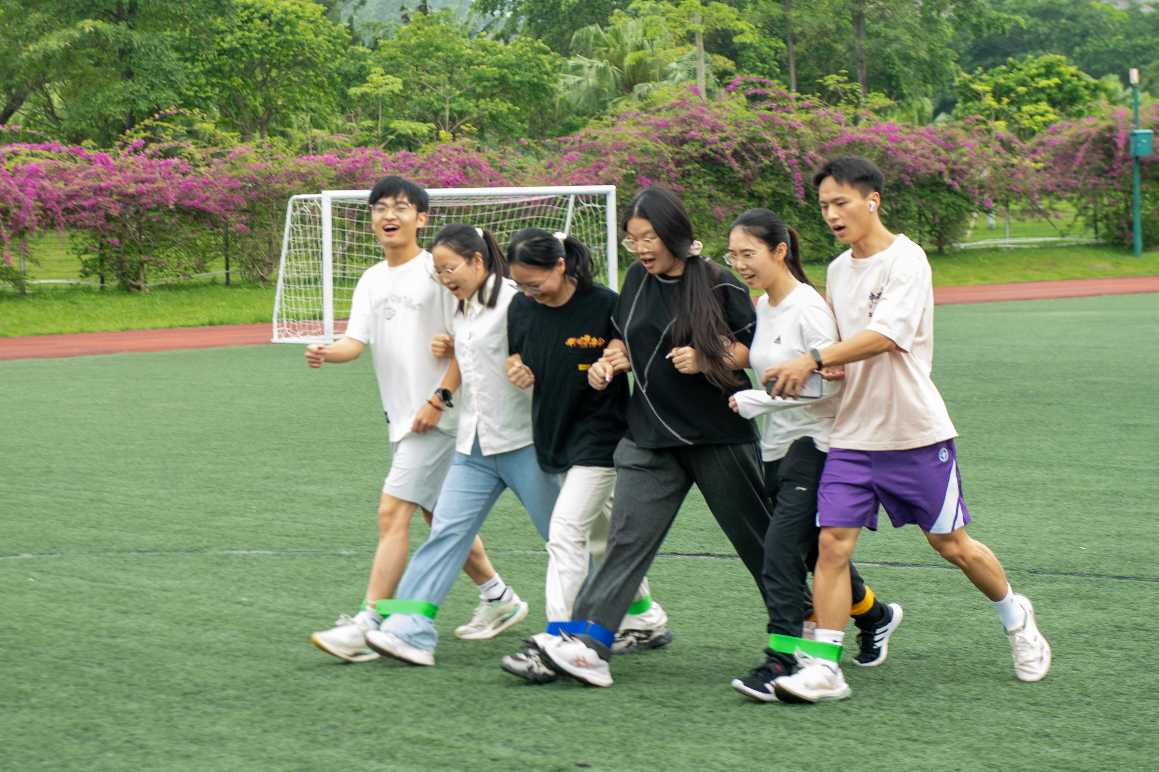 8da4425fb68f4ad1850a088870ce7be1 ²½¶ÓÓÎÏ·ÖÐ.jpg